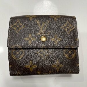 Authentic Louis Vuitton trifold wallet. Impeccable condition.